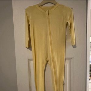 Kyte Baby yellow footie 6-12 month